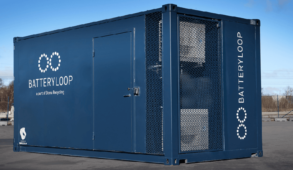 Blå LCS battericontainer för energilagring med ventilationsgaller och gångdörr